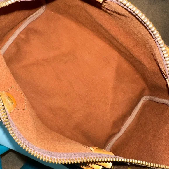 Authentic Louis Vuitton Speedy 30 - Picture 3 of 9
